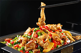 供應(yīng)鏈混亂，新增餐企下跌52%，牛蛙品類遇困