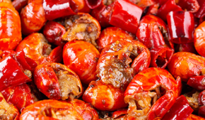 價格跳水、蝦尾滯銷，頂流網紅小龍蝦今年也“頂”不住了？