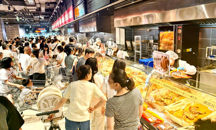 熟食加工區大調改，誰在推動超市的“煙火氣”革命？